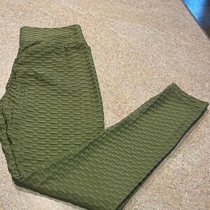 Olive Green Textured Leggings